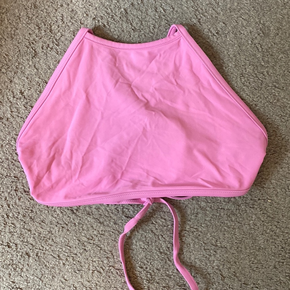 Pink halter crop top. Stretchy